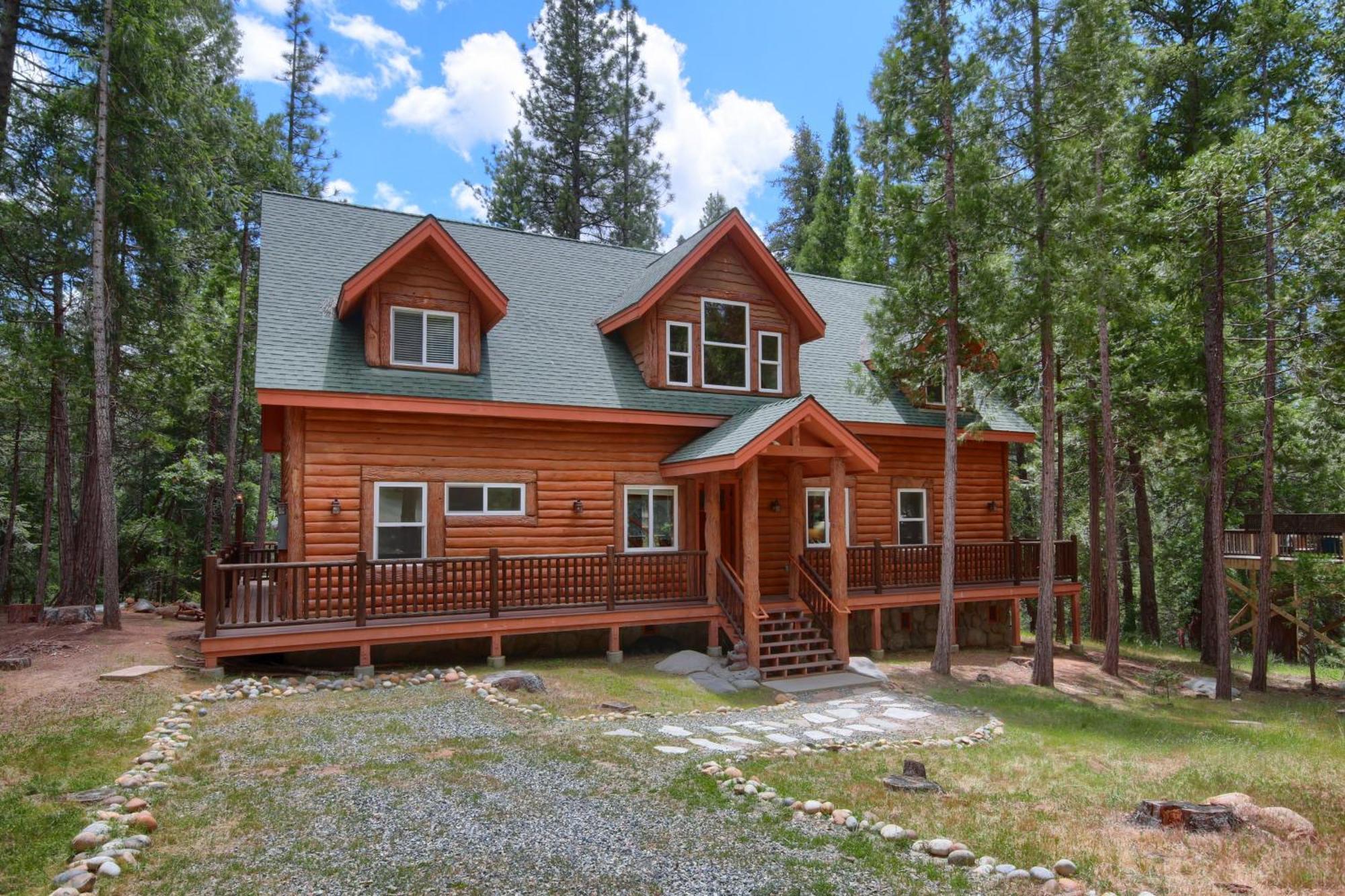 Holiday home Rivercrest With Hot Tub-pool Table-firepit