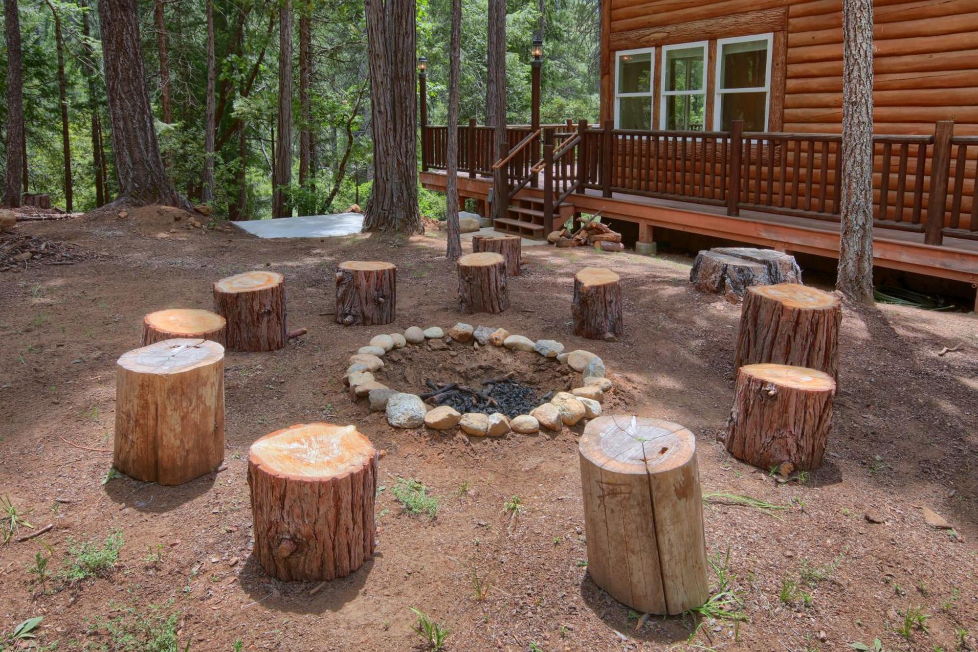 Holiday home Rivercrest With Hot Tub-pool Table-firepit North Wawona
